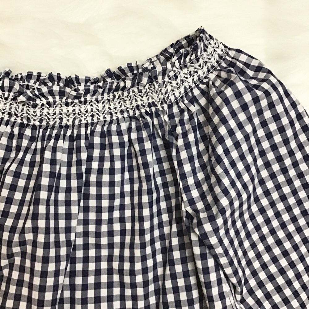 Madewell Smocked Gingham Off-The-Shoulder Top - Picture 5 of 8